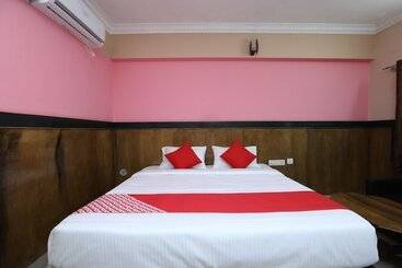 هتل Sanman Regency By Oyo Rooms