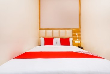 酒店 Suncity By Oyo Rooms