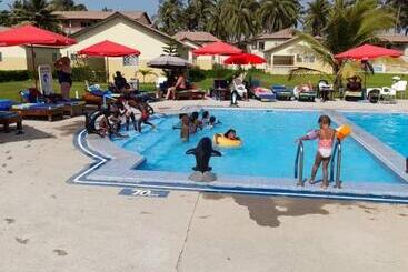 شقة فندقية Kunta Kinteh Beach Complex
