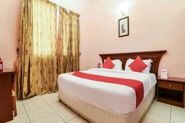 Oasis Hotel Apartment