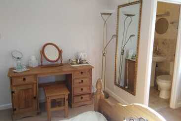 Thorps Farm Bed And Breakfast