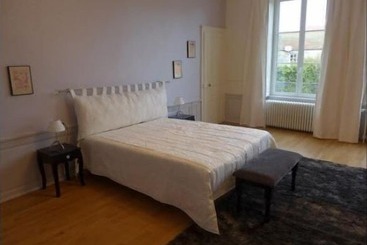 تختخواب و صبحانه Les Chambres Du Chapitre