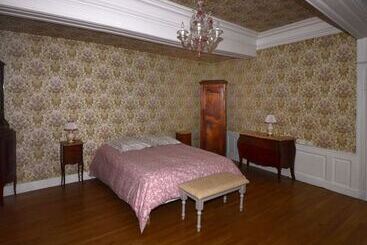 تختخواب و صبحانه Les Chambres Du Chapitre