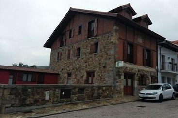 Posada El Nozal - Limpias