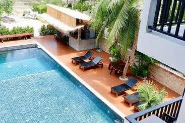 هتل Aiya Resort Kohtao