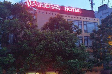 هتل Anova 2