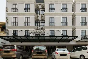 هتل Residences By Reddoorz @ Guntur Raya Setiabudi