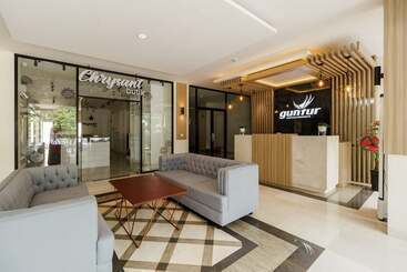 هتل Residences By Reddoorz @ Guntur Raya Setiabudi