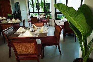 هتل Tmark Resort Vang Vieng