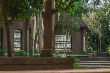 هتل Wasawange Lodge And Tours