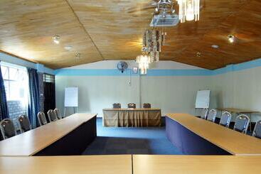 هتل Wasawange Lodge And Tours