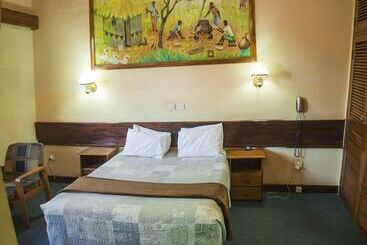 هتل Wasawange Lodge And Tours