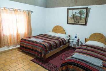 پانسیون Auberge Itrane Sahara