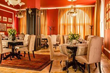 پانسیون Country Spa Retreat