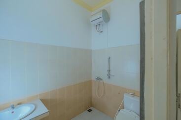 پانسیون Reddoorz Syariah Near Museum Lambung Mangkurat 2