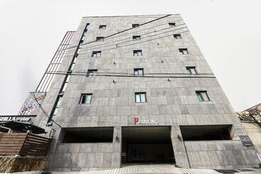 Shilla E Stay Motel