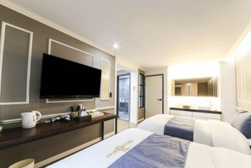 Shilla E Stay Motel