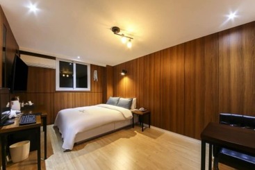 Shilla E Stay Motel