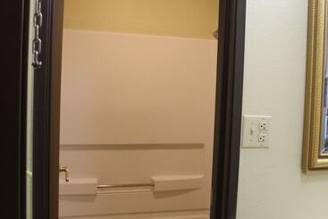 هتل Cheyenne Guest Inn