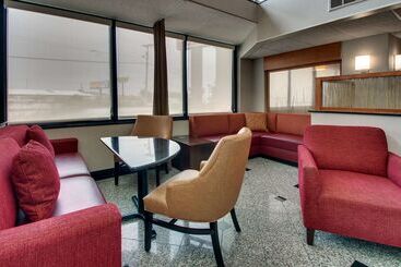 هتل Drury Inn & Suites Bowling Green