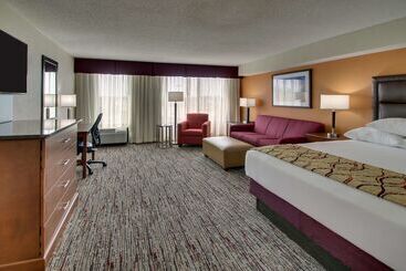 هتل Drury Inn & Suites Bowling Green