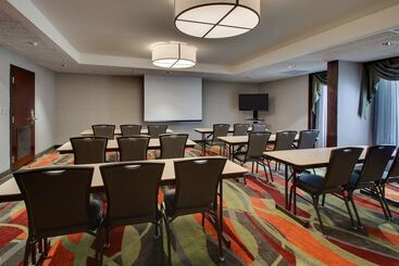 هتل Drury Inn & Suites Bowling Green