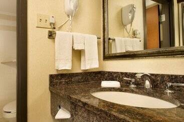 هتل Drury Inn Paducah
