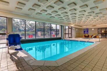 هتل Drury Inn & Suites Atlanta Marietta