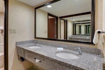 هتل Drury Inn & Suites Atlanta Marietta