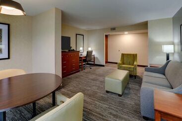 هتل Drury Inn & Suites Atlanta Marietta