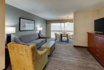 هتل Drury Inn & Suites Atlanta Marietta