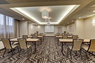 هتل Drury Inn & Suites Atlanta Marietta