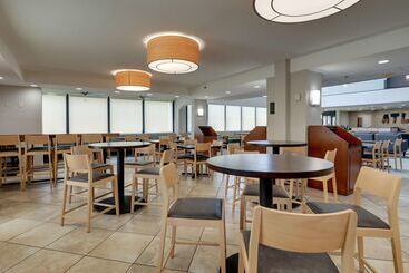 هتل Drury Inn & Suites Atlanta Marietta
