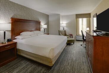 هتل Drury Inn & Suites Atlanta Marietta
