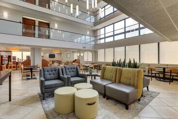 هتل Drury Inn & Suites Atlanta Marietta