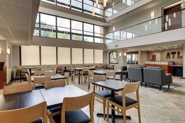 هتل Drury Inn & Suites Atlanta Marietta