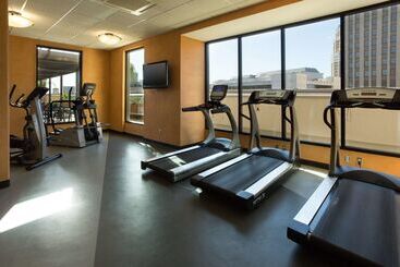 ホテル Drury Inn & Suites San Antonio Riverwalk