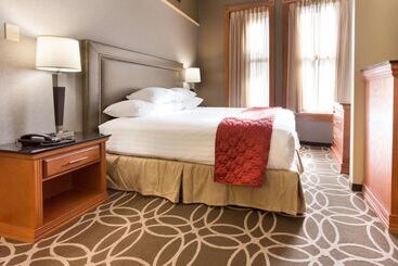 ホテル Drury Inn & Suites San Antonio Riverwalk
