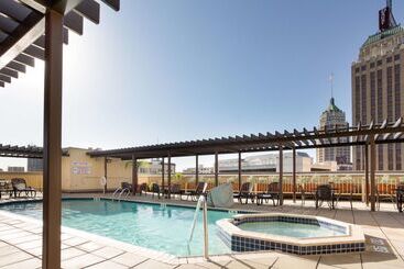 ホテル Drury Inn & Suites San Antonio Riverwalk