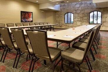ホテル Drury Inn & Suites San Antonio Riverwalk