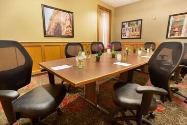 ホテル Drury Inn & Suites San Antonio Riverwalk