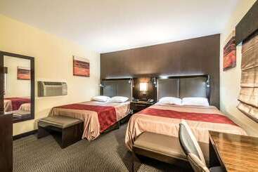 هتل Econo Lodge Rutland City Near Hwy 7