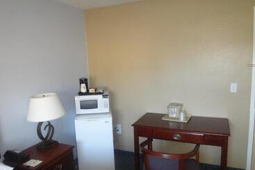 هتل Fairbridge Inn Express Buffalo Airport Williamsville