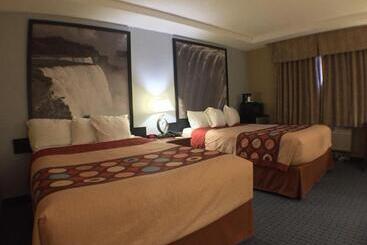 هتل Fairbridge Inn Express Buffalo Airport Williamsville