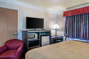 هتل Quality Inn