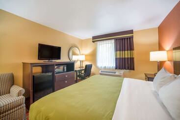 בית מלון כפרי Quality Inn O Fallon Il   St Louis