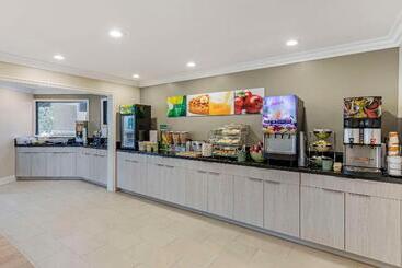 هتل Quality Inn & Suites Anaheim Maingate