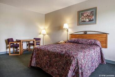 Отель Rodeway Inn