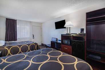 Super 8 By Wyndham San Diego Hotel Circle