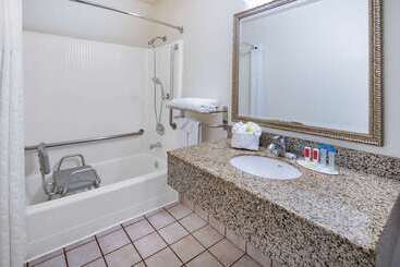 Super 8 By Wyndham San Diego Hotel Circle